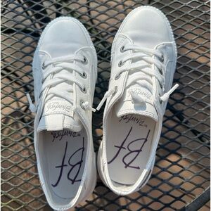 Women’s blowfish sneakers, white leather, size 7